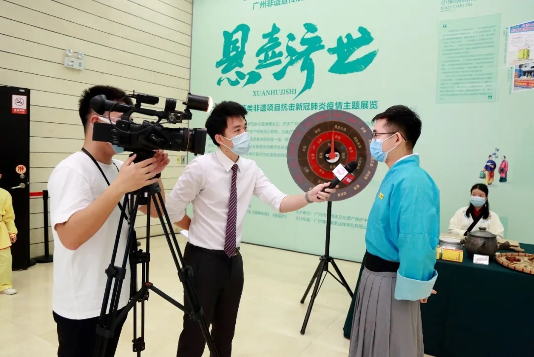 非遗日悬壶济世论抗疫，幼柴胡直播首秀放荣耀！